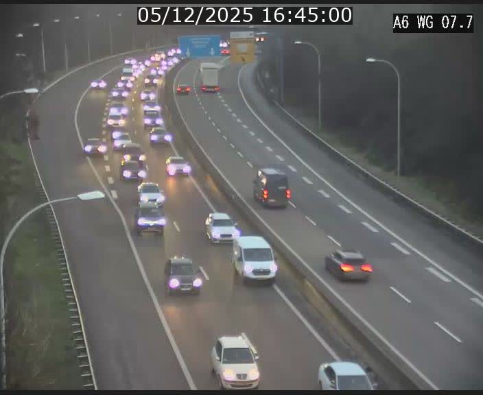 <h2>Traffic live webcam Luxembourg - Bridel - A6 - BK 7.7 - direction Belgique</h2>