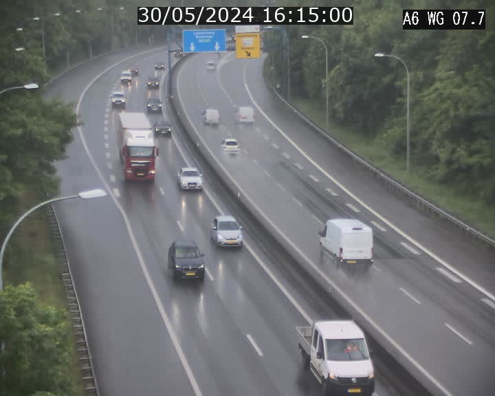 <h2>Traffic live webcam Luxembourg - Bridel - A6 - BK 7.7 - direction Belgique</h2>
