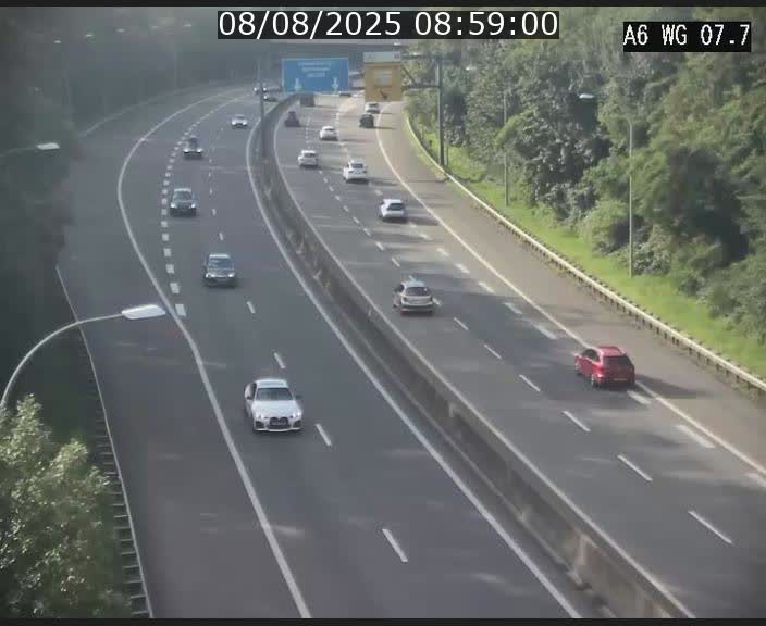 Traffic live webcam Luxembourg - Bridel - A6 - BK 7.7 - direction Belgique