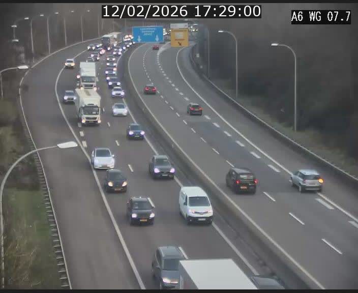 Traffic live webcam Luxembourg - Bridel - A6 - BK 7.7 - direction Belgique