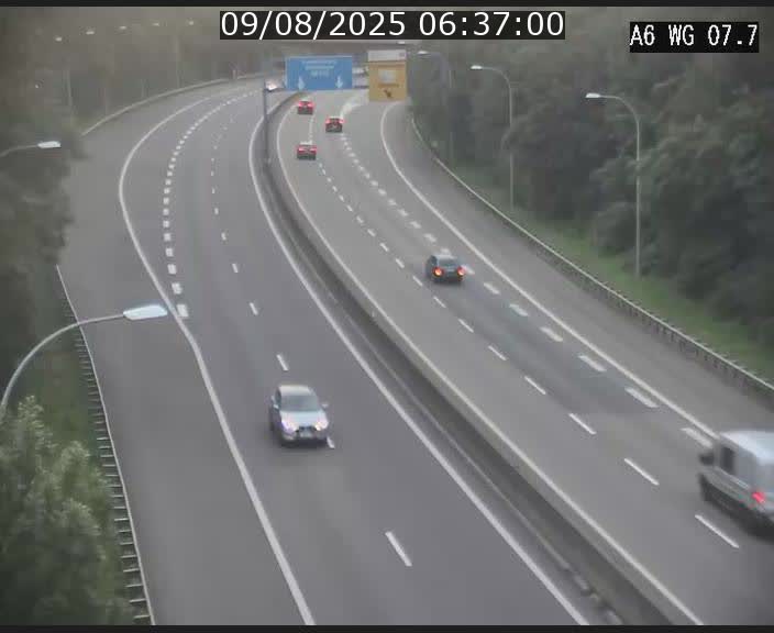 Traffic live webcam Luxembourg - Bridel - A6 - BK 7.7 - direction Belgique