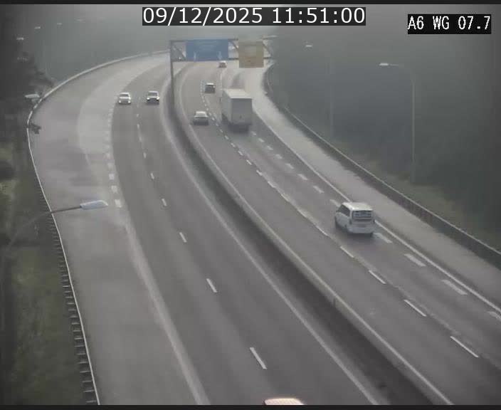 <h2>Traffic live webcam Luxembourg - Bridel - A6 - BK 7.7 - direction Belgique</h2>