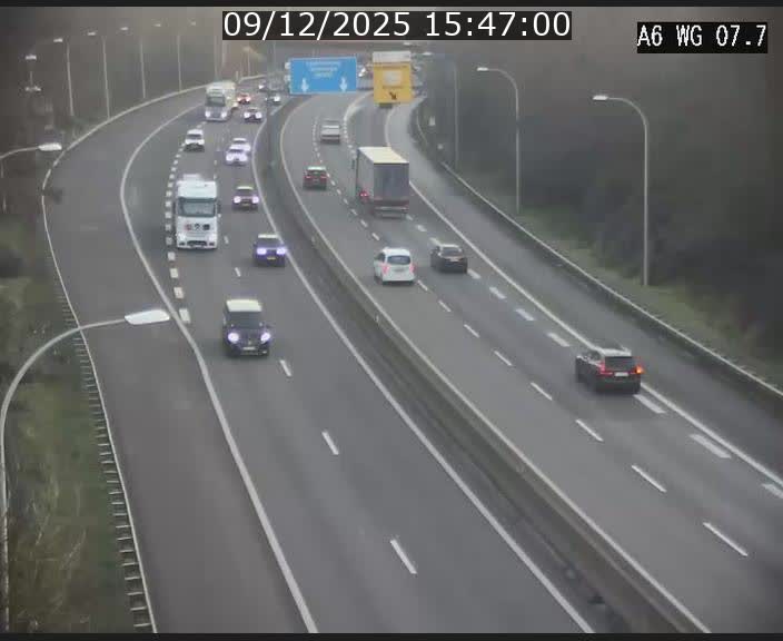 <h2>Traffic live webcam Luxembourg - Bridel - A6 - BK 7.7 - direction Belgique</h2>