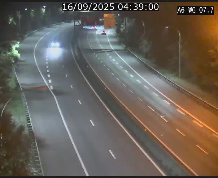 <h2>Traffic live webcam Luxembourg - Bridel - A6 - BK 7.7 - direction Belgique</h2>