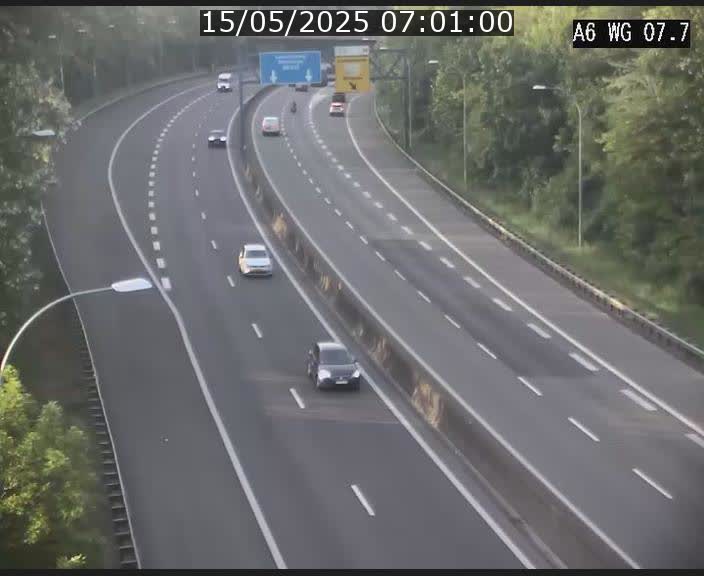 <h2>Traffic live webcam Luxembourg - Bridel - A6 - BK 7.7 - direction Belgique</h2>