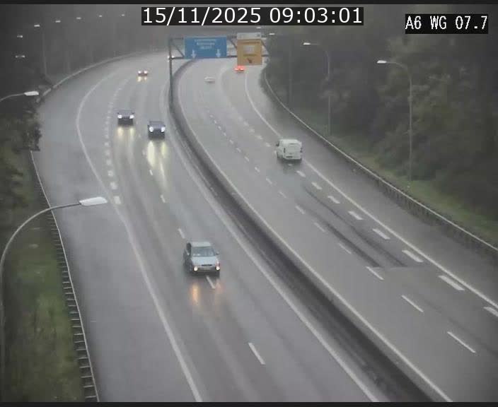 Traffic live webcam Luxembourg - Bridel - A6 - BK 7.7 - direction Belgique