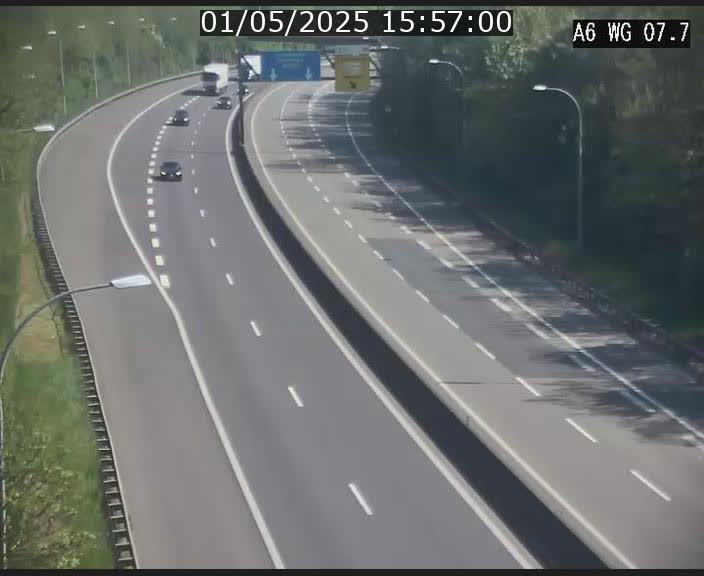 Traffic live webcam Luxembourg - Bridel - A6 - BK 7.7 - direction Belgique