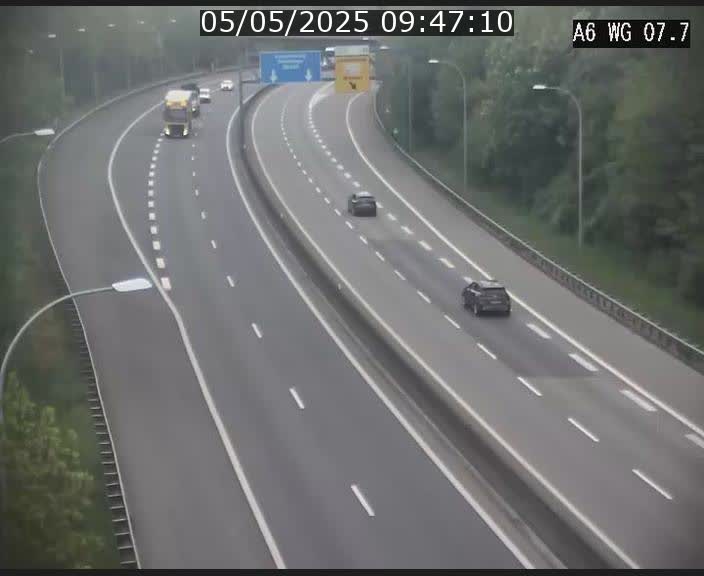 Traffic live webcam Luxembourg - Bridel - A6 - BK 7.7 - direction Belgique