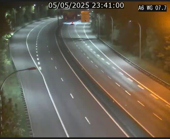 Traffic live webcam Luxembourg - Bridel - A6 - BK 7.7 - direction Belgique