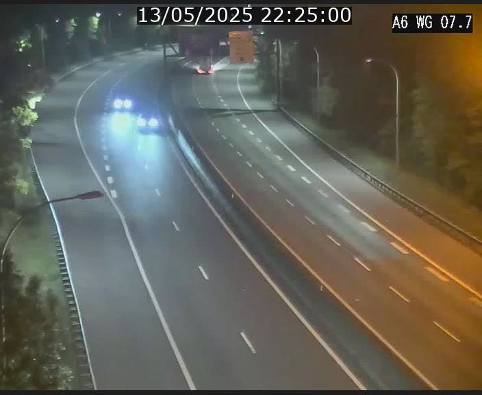Traffic live webcam Luxembourg - Bridel - A6 - BK 7.7 - direction Belgique