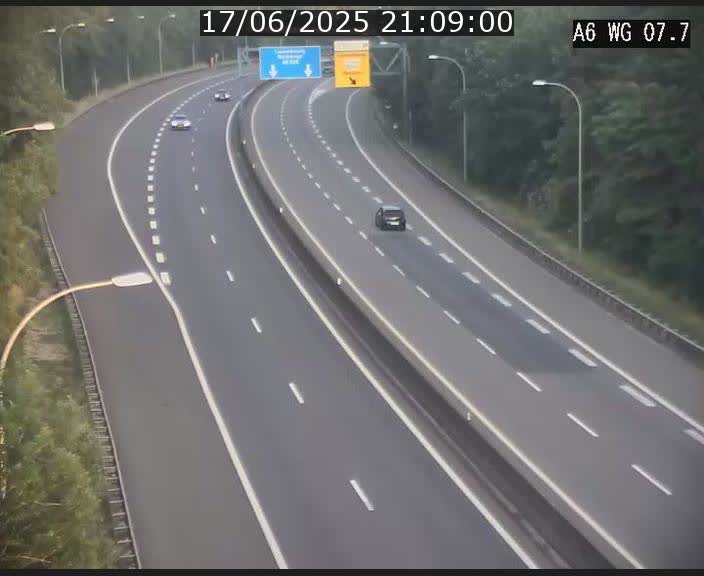 Traffic live webcam Luxembourg - Bridel - A6 - BK 7.7 - direction Belgique