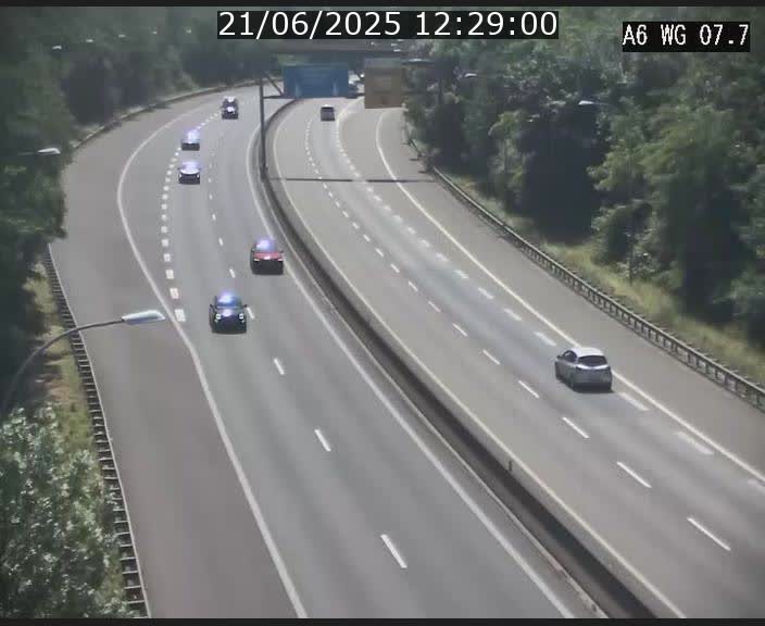 Traffic live webcam Luxembourg - Bridel - A6 - BK 7.7 - direction Belgique