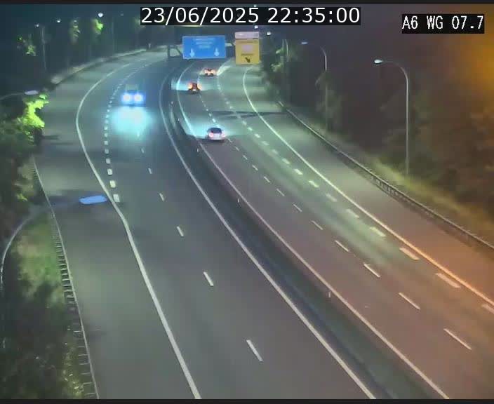 Traffic live webcam Luxembourg - Bridel - A6 - BK 7.7 - direction Belgique