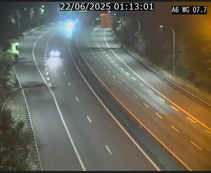 Traffic live webcam Luxembourg - Bridel - A6 - BK 7.7 - direction Belgique