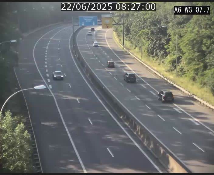 Traffic live webcam Luxembourg - Bridel - A6 - BK 7.7 - direction Belgique