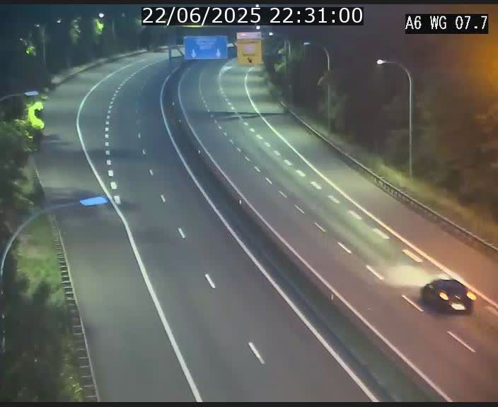 Traffic live webcam Luxembourg - Bridel - A6 - BK 7.7 - direction Belgique