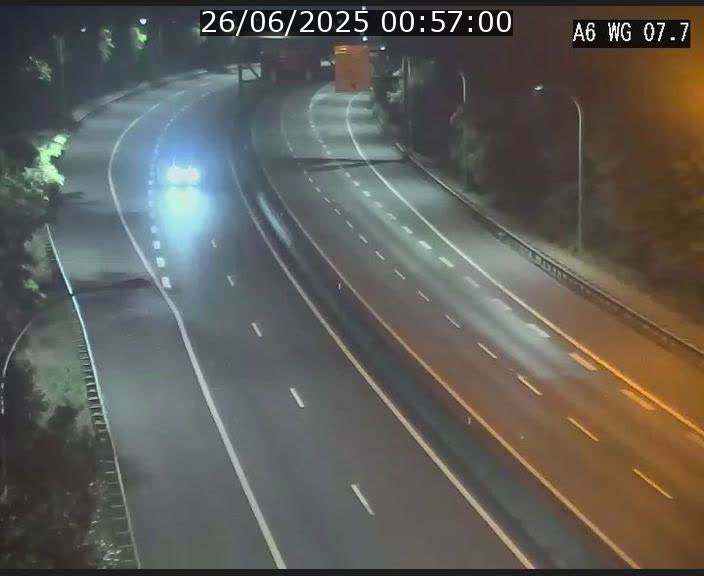 Traffic live webcam Luxembourg - Bridel - A6 - BK 7.7 - direction Belgique