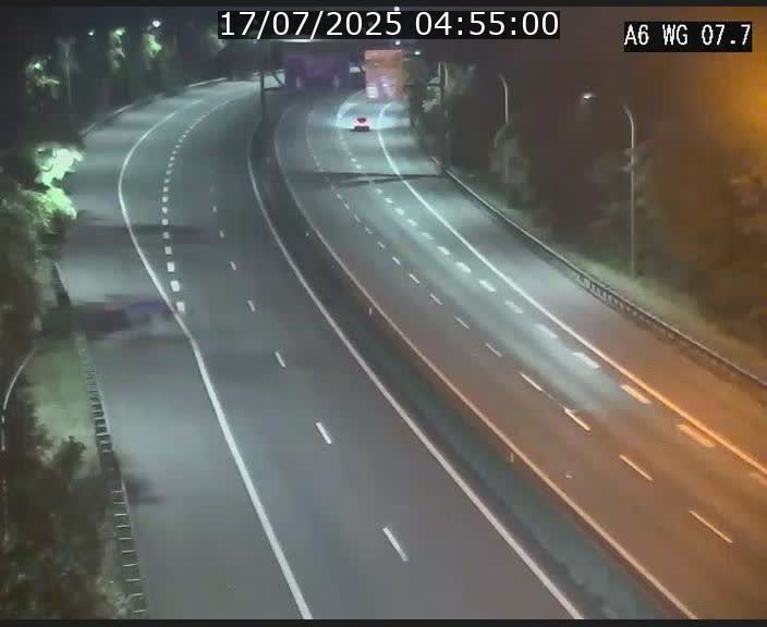 Traffic live webcam Luxembourg - Bridel - A6 - BK 7.7 - direction Belgique