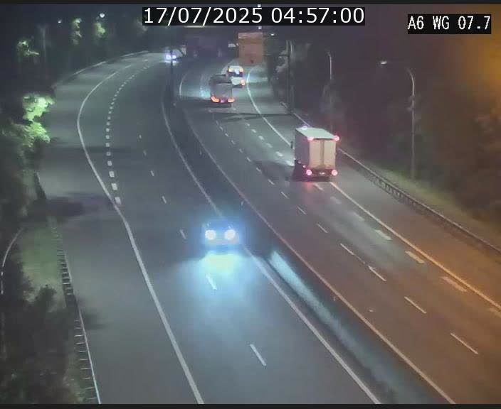 Traffic live webcam Luxembourg - Bridel - A6 - BK 7.7 - direction Belgique
