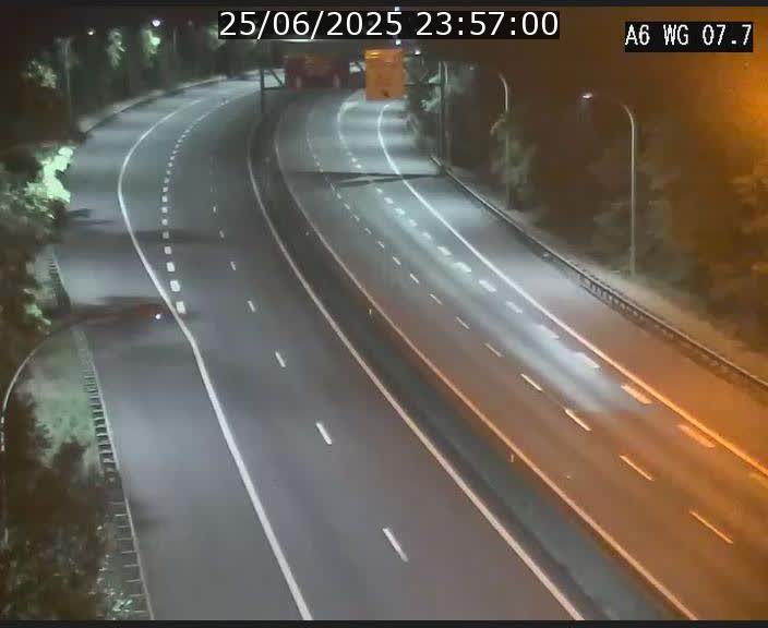 Traffic live webcam Luxembourg - Bridel - A6 - BK 7.7 - direction Belgique