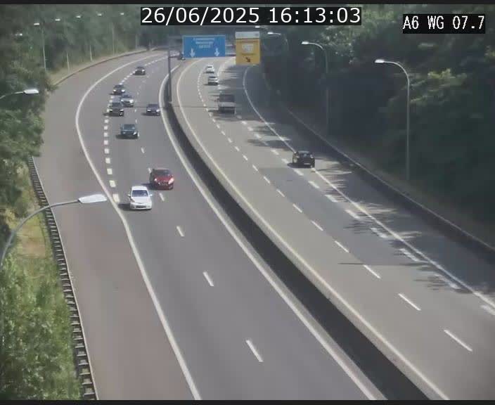 Traffic live webcam Luxembourg - Bridel - A6 - BK 7.7 - direction Belgique