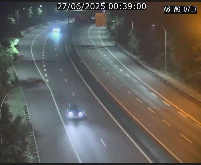 Traffic live webcam Luxembourg - Bridel - A6 - BK 7.7 - direction Belgique