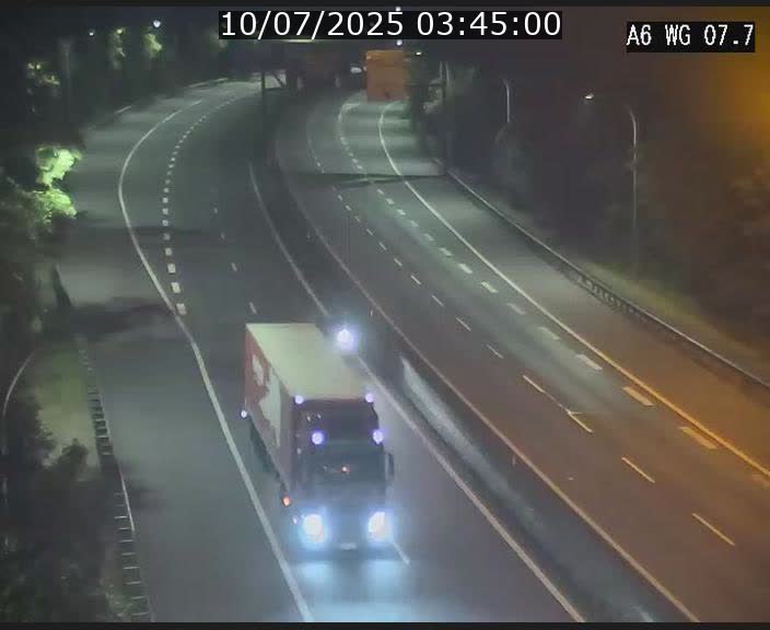 Traffic live webcam Luxembourg - Bridel - A6 - BK 7.7 - direction Belgique