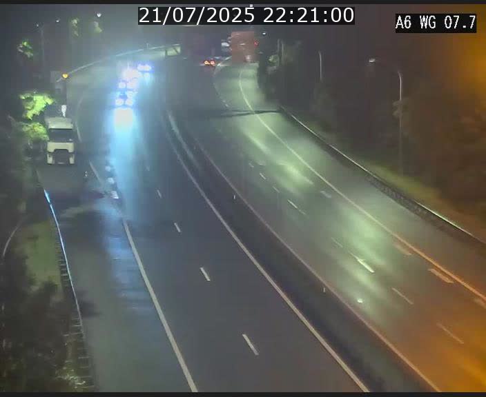 Traffic live webcam Luxembourg - Bridel - A6 - BK 7.7 - direction Belgique