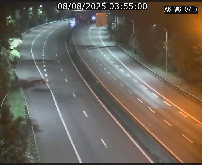 Traffic live webcam Luxembourg - Bridel - A6 - BK 7.7 - direction Belgique