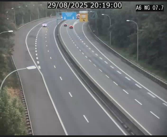 Traffic live webcam Luxembourg - Bridel - A6 - BK 7.7 - direction Belgique