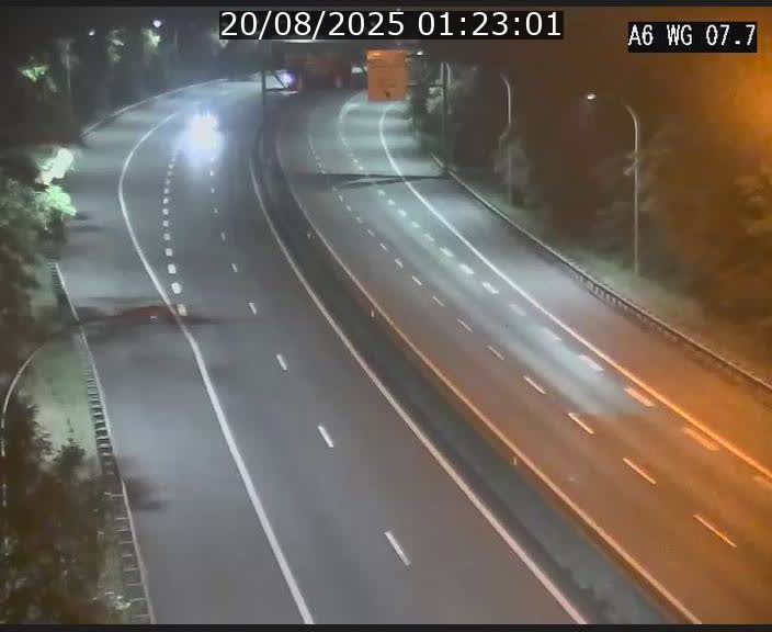 Traffic live webcam Luxembourg - Bridel - A6 - BK 7.7 - direction Belgique