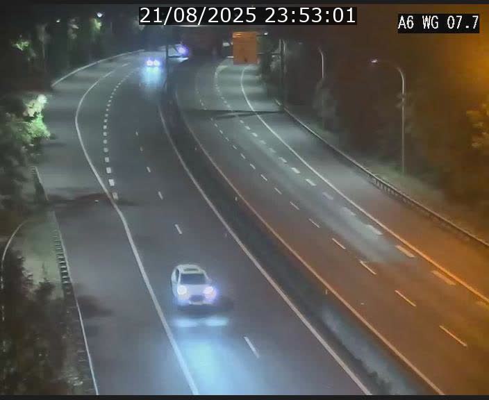Traffic live webcam Luxembourg - Bridel - A6 - BK 7.7 - direction Belgique