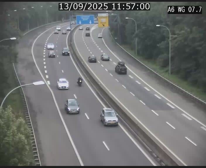 Traffic live webcam Luxembourg - Bridel - A6 - BK 7.7 - direction Belgique