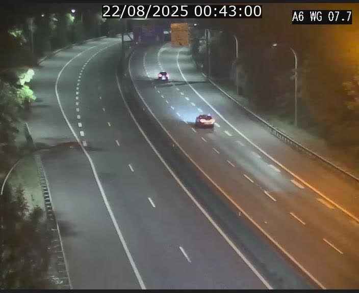 <h2>Traffic live webcam Luxembourg - Bridel - A6 - BK 7.7 - direction Belgique</h2>