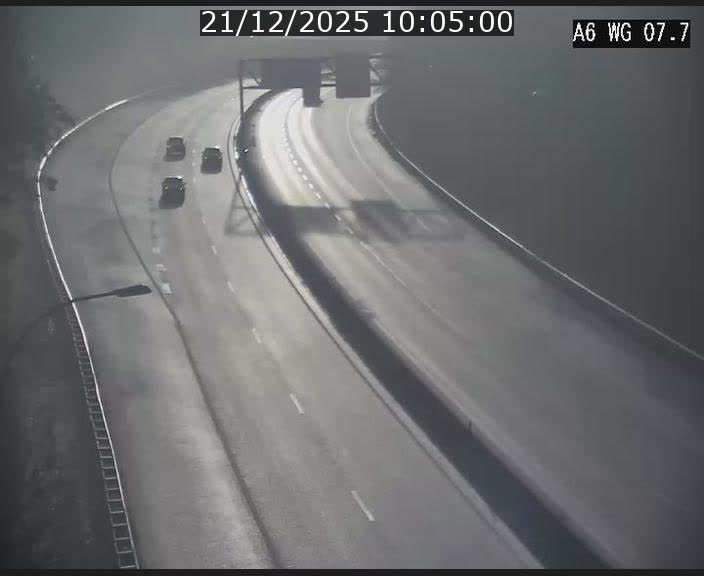 Traffic live webcam Luxembourg - Bridel - A6 - BK 7.7 - direction Belgique