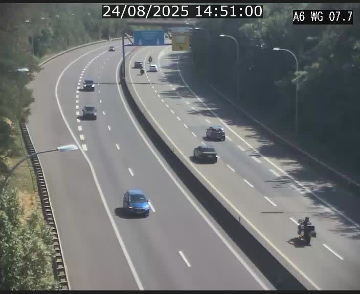 <h2>Traffic live webcam Luxembourg - Bridel - A6 - BK 7.7 - direction Belgique</h2>