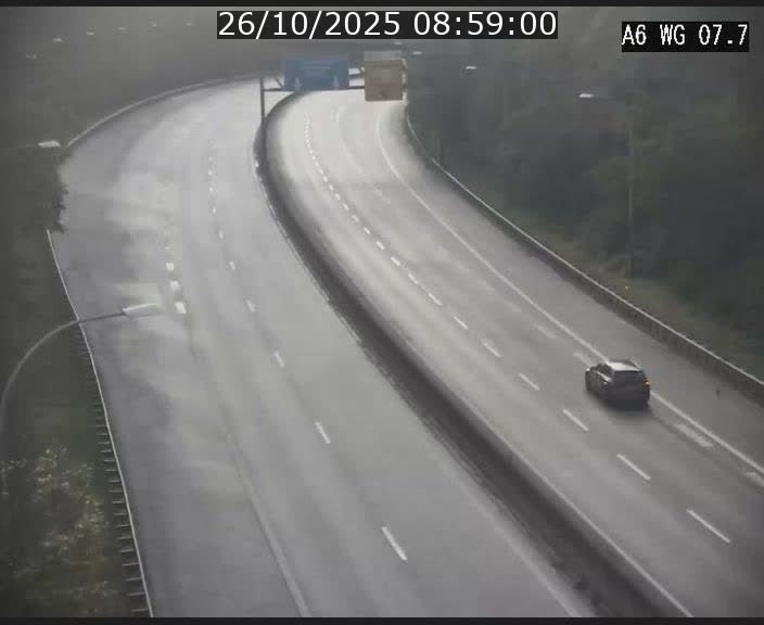 <h2>Traffic live webcam Luxembourg - Bridel - A6 - BK 7.7 - direction Belgique</h2>