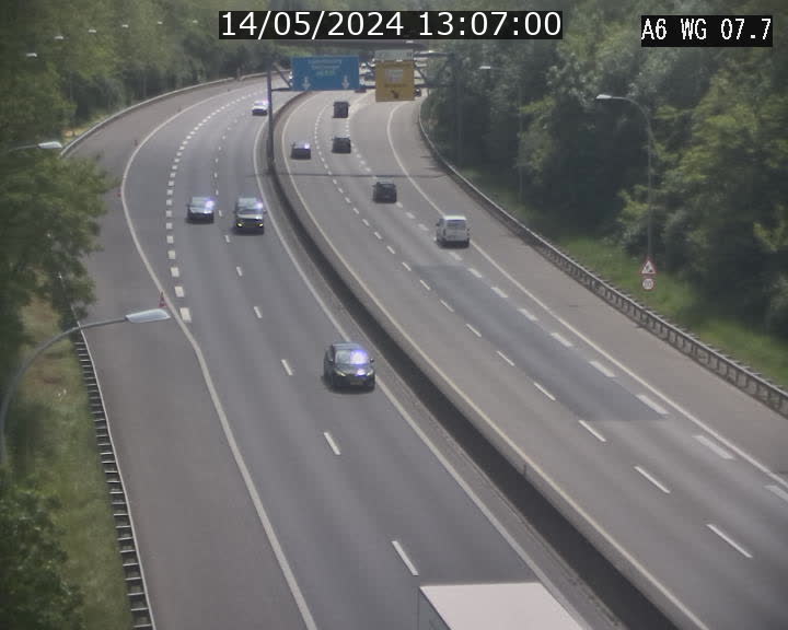 Traffic live webcam Luxembourg - Bridel - A6 - BK 7.7 - direction Belgique