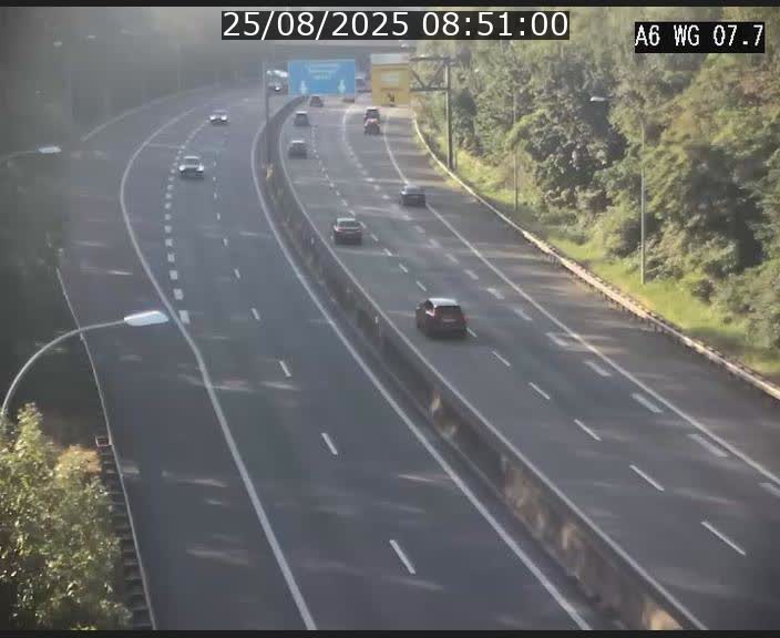 <h2>Traffic live webcam Luxembourg - Bridel - A6 - BK 7.7 - direction Belgique</h2>