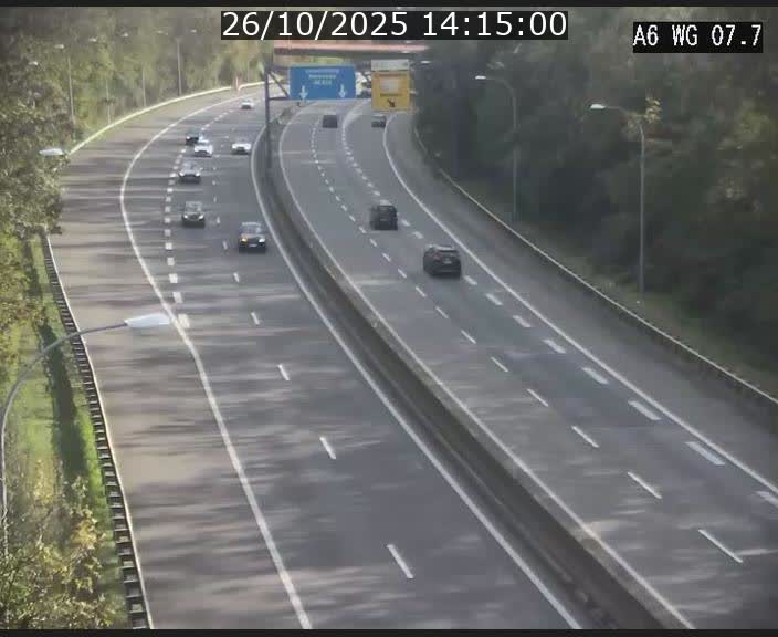<h2>Traffic live webcam Luxembourg - Bridel - A6 - BK 7.7 - direction Belgique</h2>