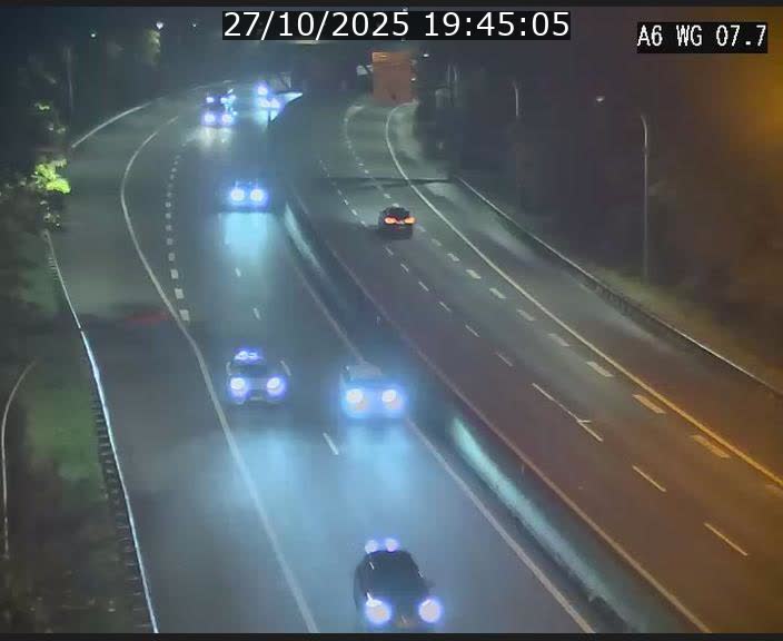 <h2>Traffic live webcam Luxembourg - Bridel - A6 - BK 7.7 - direction Belgique</h2>