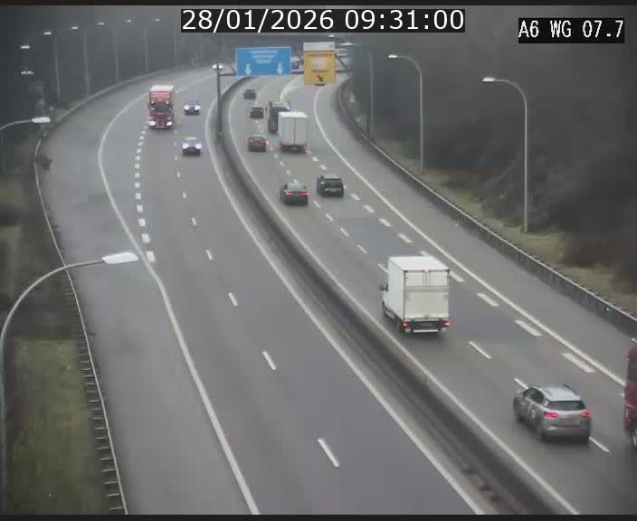 <h2>Traffic live webcam Luxembourg - Bridel - A6 - BK 7.7 - direction Belgique</h2>
