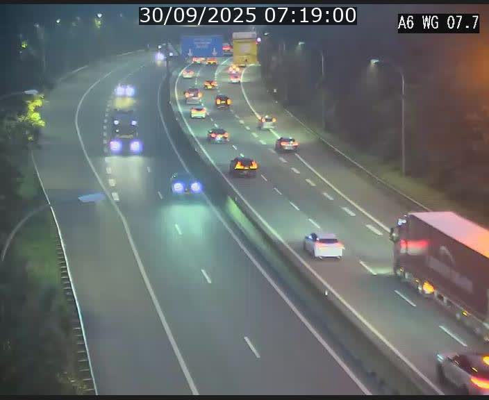 <h2>Traffic live webcam Luxembourg - Bridel - A6 - BK 7.7 - direction Belgique</h2>