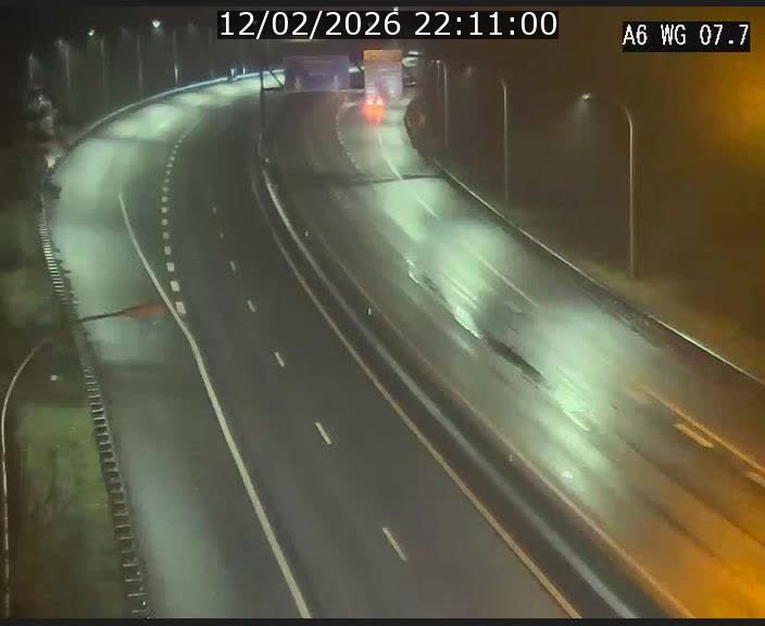 <h2>Traffic live webcam Luxembourg - Bridel - A6 - BK 7.7 - direction Belgique</h2>