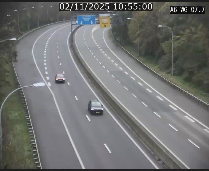 <h2>Traffic live webcam Luxembourg - Bridel - A6 - BK 7.7 - direction Belgique</h2>