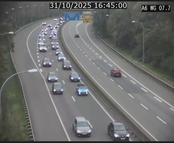 <h2>Traffic live webcam Luxembourg - Bridel - A6 - BK 7.7 - direction Belgique</h2>