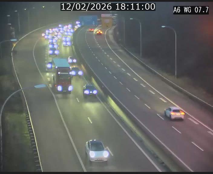<h2>Traffic live webcam Luxembourg - Bridel - A6 - BK 7.7 - direction Belgique</h2>