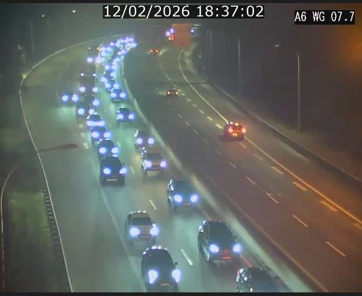 <h2>Traffic live webcam Luxembourg - Bridel - A6 - BK 7.7 - direction Belgique</h2>