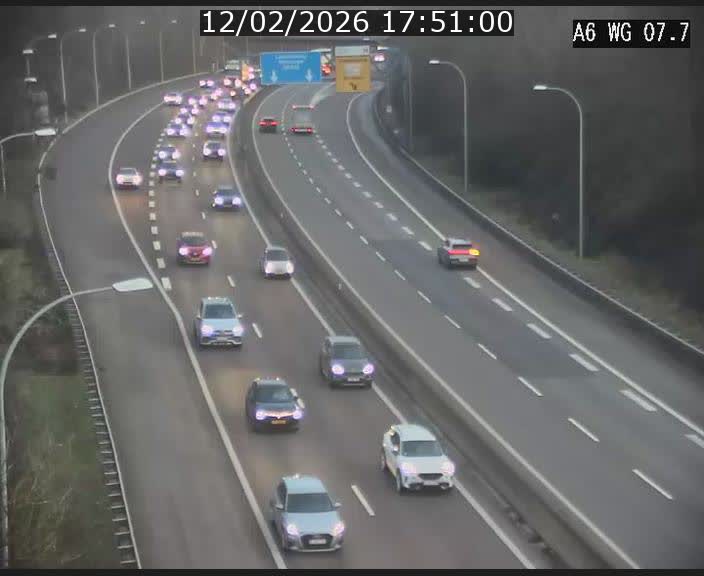 <h2>Traffic live webcam Luxembourg - Bridel - A6 - BK 7.7 - direction Belgique</h2>