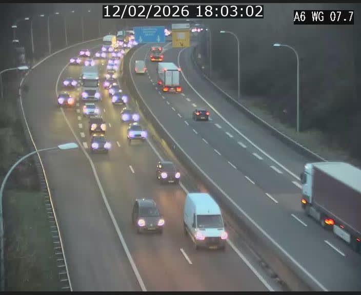 <h2>Traffic live webcam Luxembourg - Bridel - A6 - BK 7.7 - direction Belgique</h2>